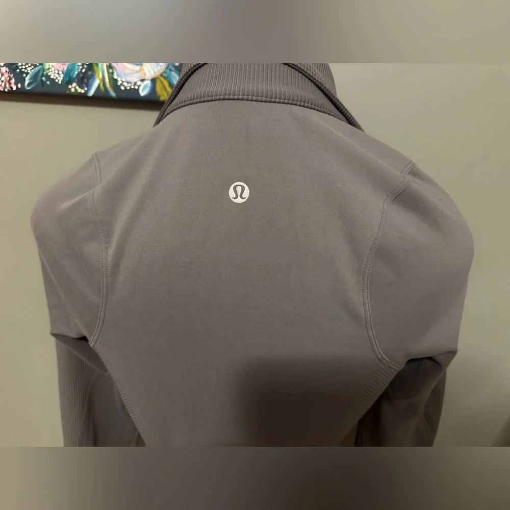 Lululemon Athletica Movement to Movement Jacket in Titanium- New With Tags - Picture 6 of 14